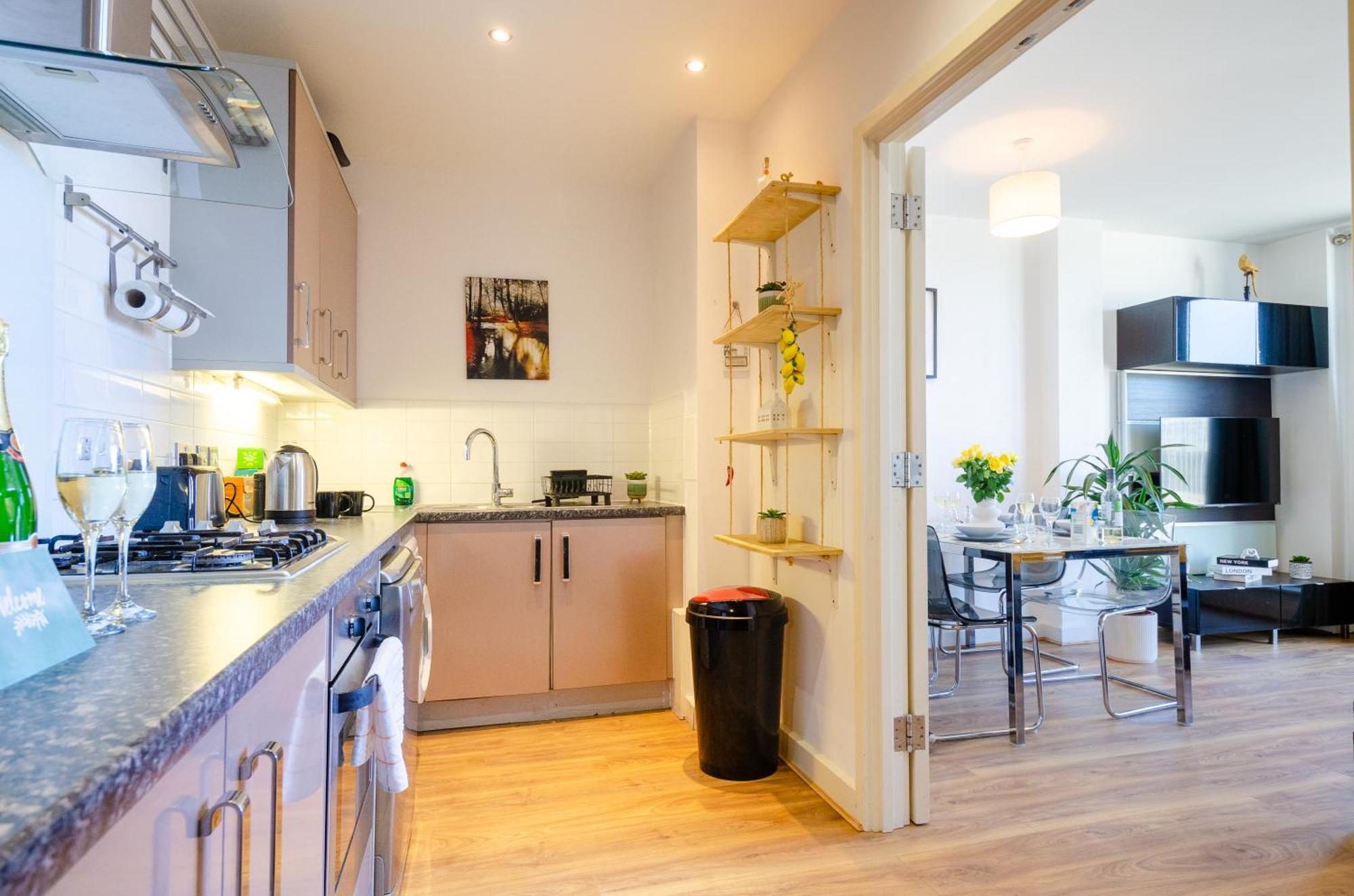 The Viewpoint - Modern Big 2 Bed Flat - Ideal For Longer & Business Travel *